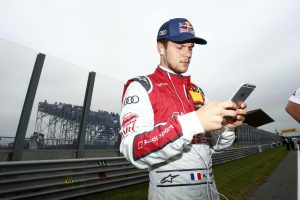 Startunfall mit Folgen - kein Start am Sonntag für Adrien Tambay! | foto: itr