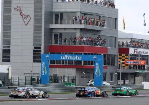 Im Trockenen zeigt BMW souveräne Geschlossenheit