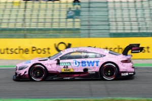 Mercedes mit starkem Auftritt