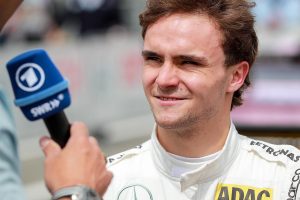 Mercedes mit starkem Auftritt