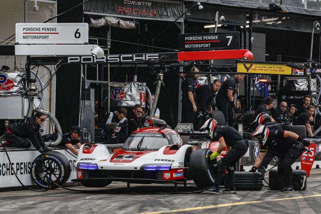 Porsche 963, Porsche Penske Motorsport (#7), Felipe Nasr (BR), Matt Campbell (AUS), Josef Newgarden (USA)