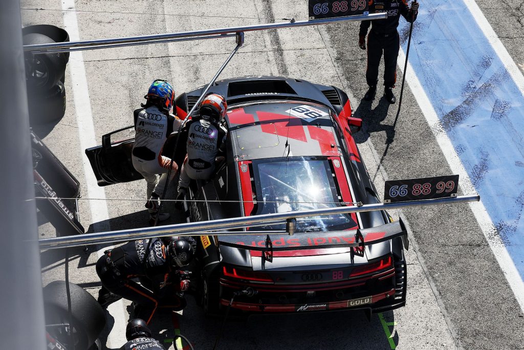 Audi R8 LMS #88 (Tresor Attempto Racing), Sebastian Ogaard/Leonardo Moncini
