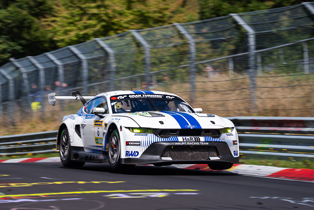 Ford Mustang HRT